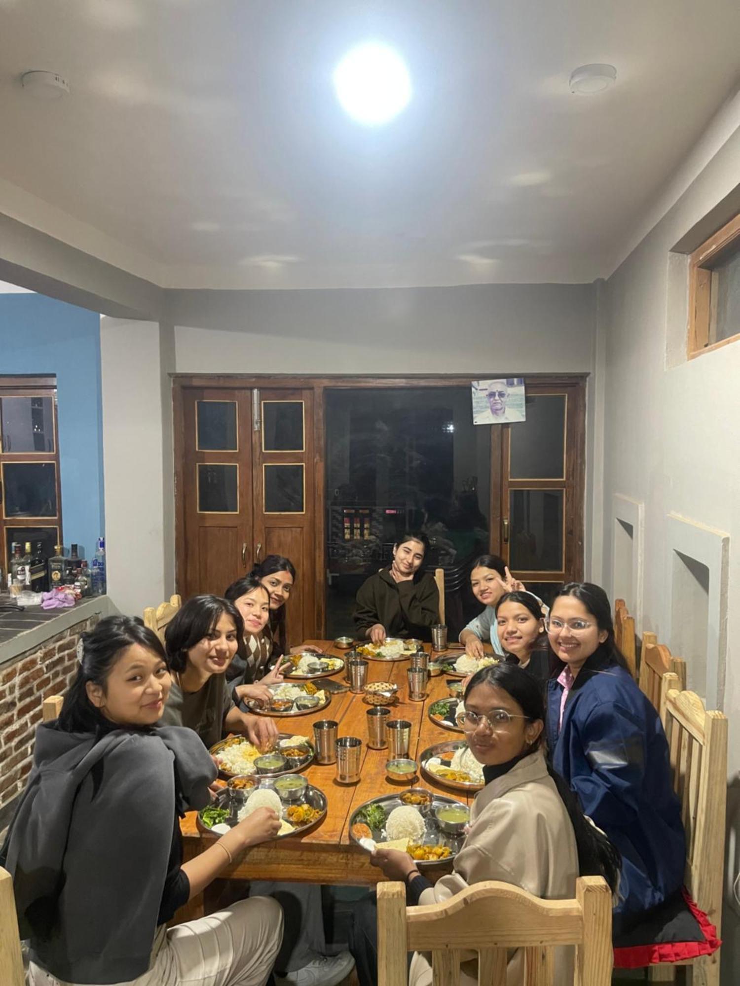Pasne Aajako Hotel บันดิปูร์ ภายนอก รูปภาพ