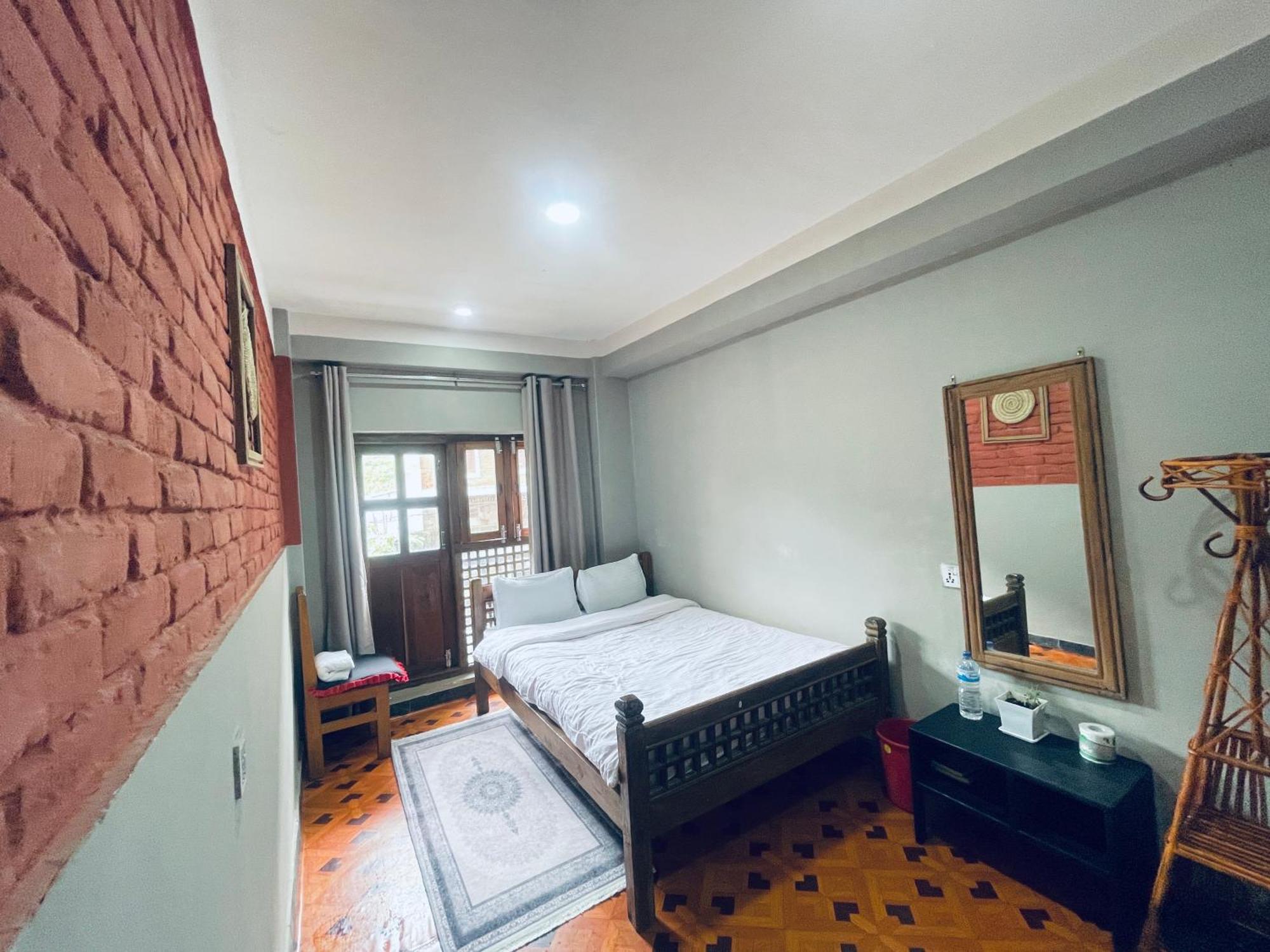 Pasne Aajako Hotel บันดิปูร์ ภายนอก รูปภาพ